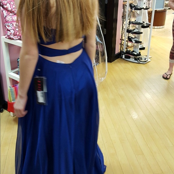 PROM DRESS !!! - Picture 4 of 4